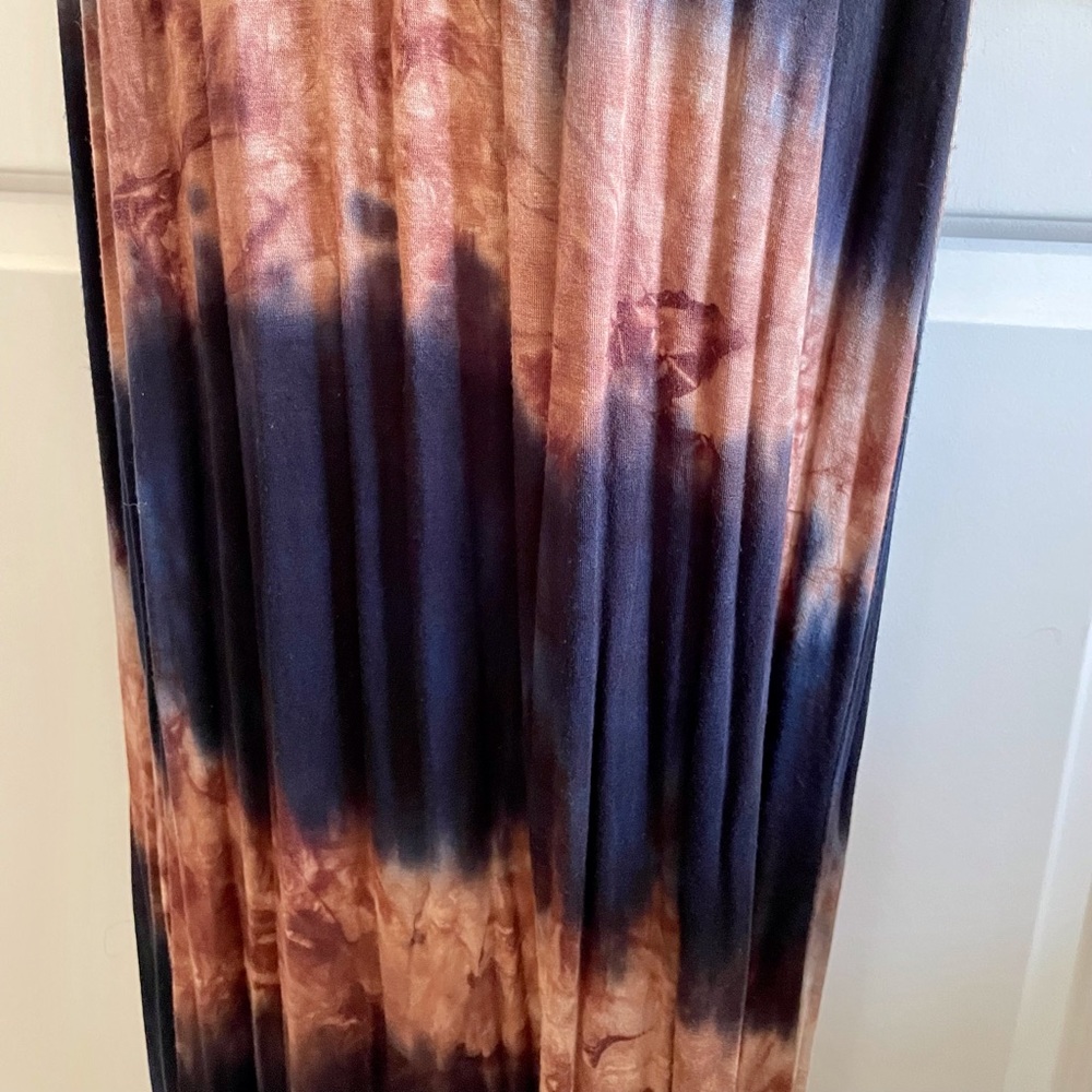 Tie-Dye Navy and Copper Maxi Dess - Picture 5 of 9